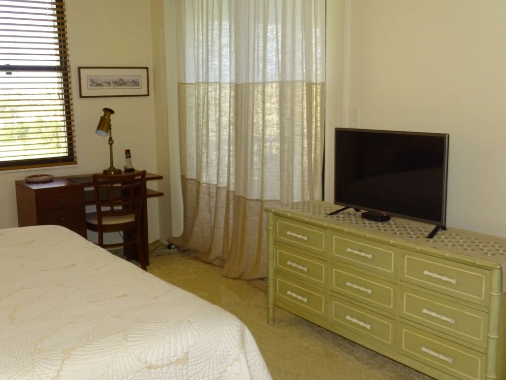 Gulf And Bay Club- A702 Amazing Views! Steps From The Beach! 2 Bedroom Condo