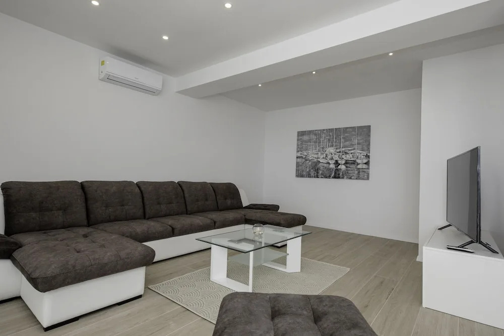 Inviting 3-bed House on the Island of Rab, Croatia
