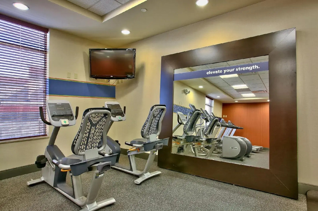 Hampton Inn & Suites Scottsdale at Talking Stick