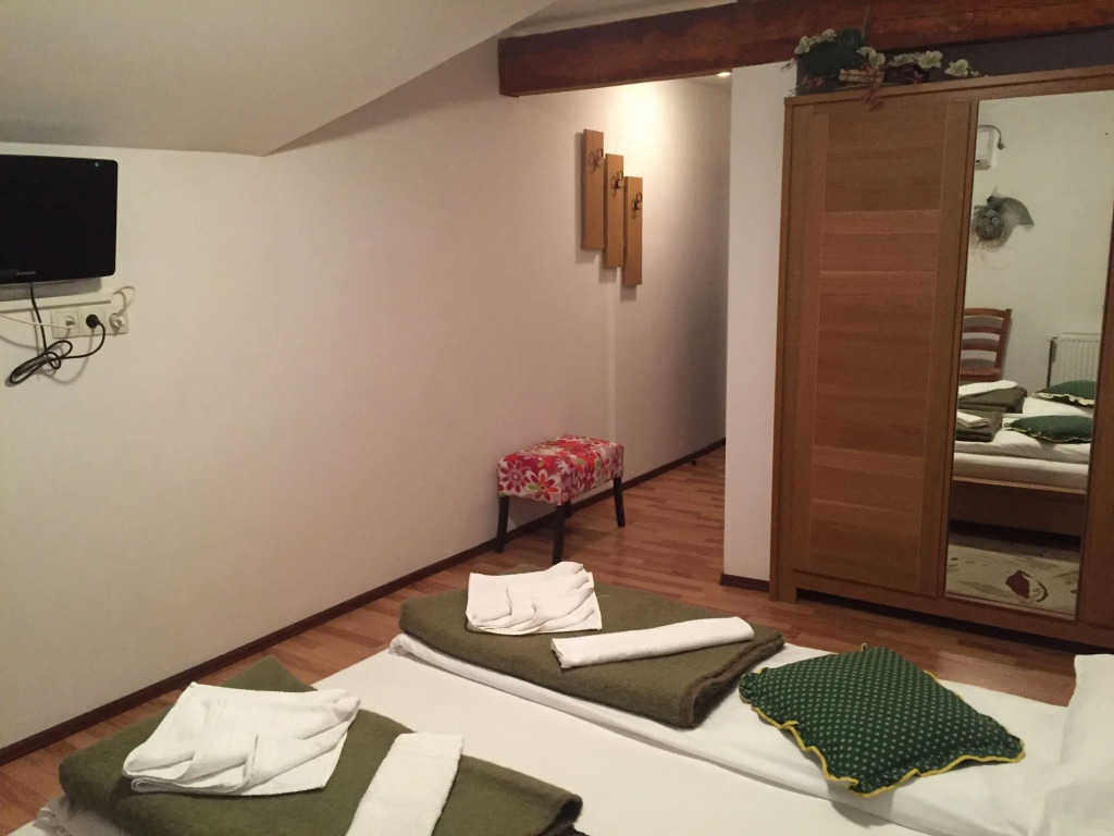Pensiunea Buon Gusto Sibiu-motorcyle friendly,city center