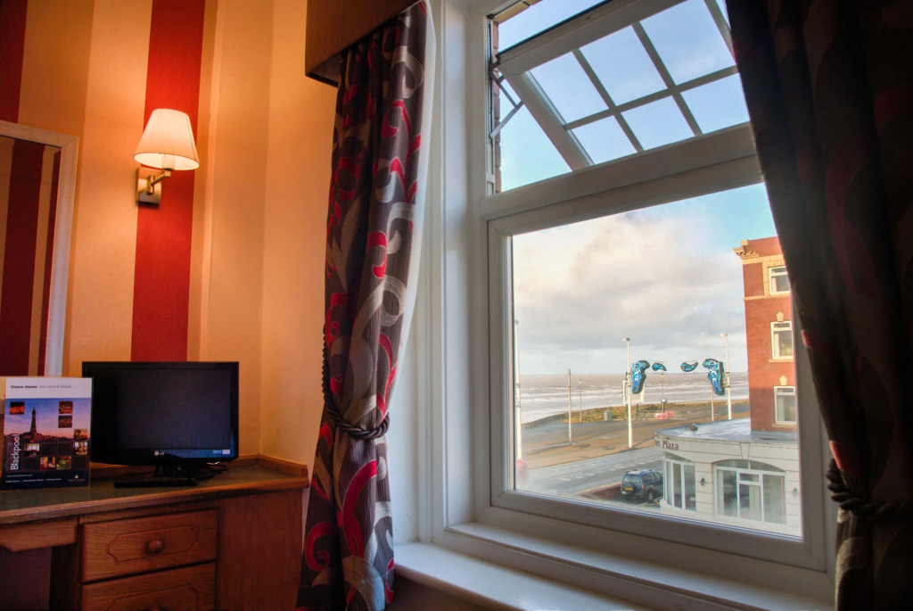 Cliffs Hotel