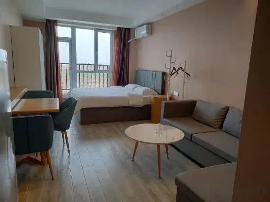 Fuxin County 25 Hour Hot Spring Apartment
