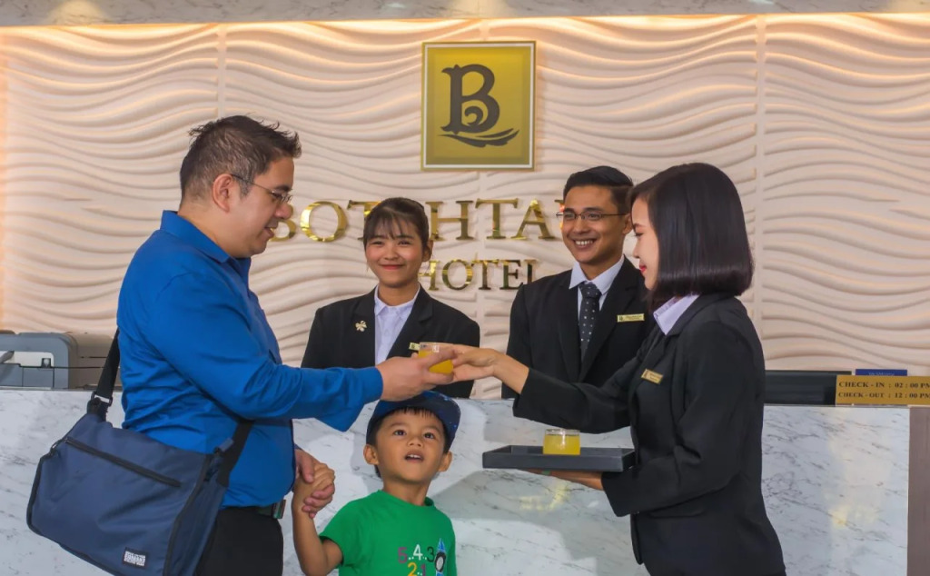 Botahtaung Hotel