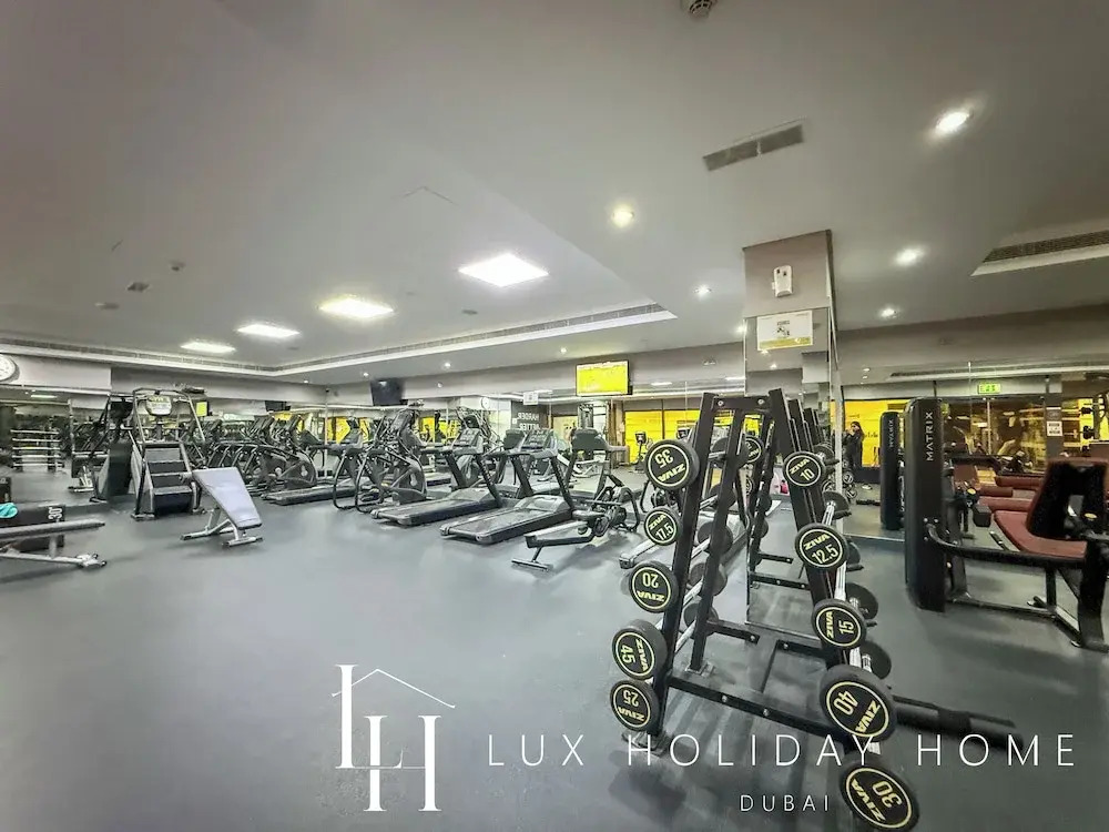 LUX The JLT Gold Crest Suite