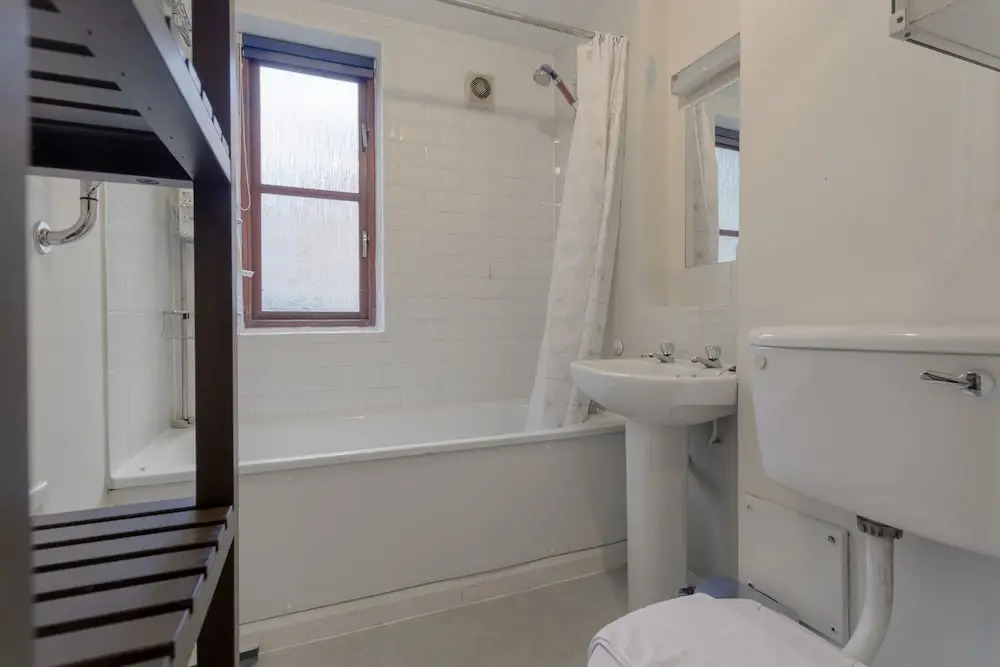 1 Bedroom Garden Flat in Bethnal Green