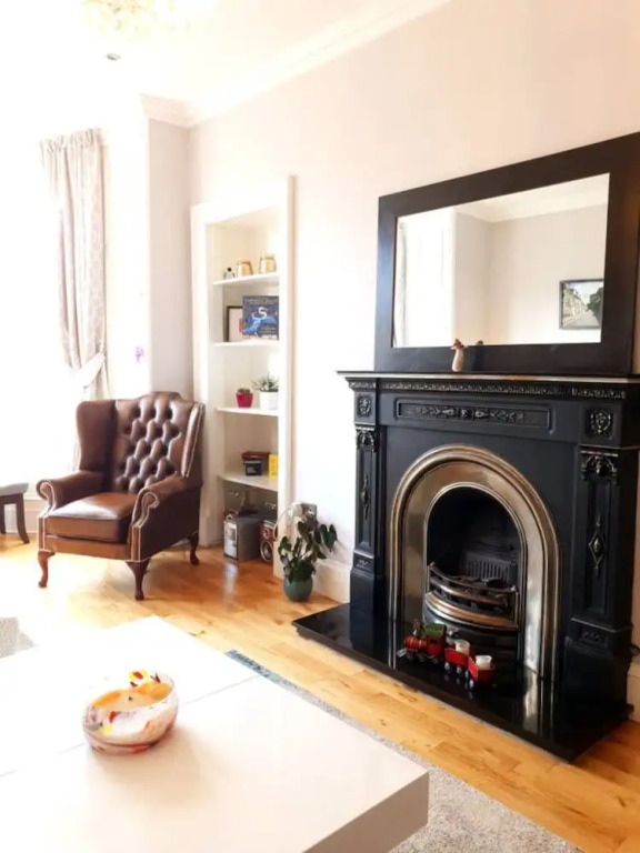 Newly Refurbished Duplex in Edinburgh City Centre