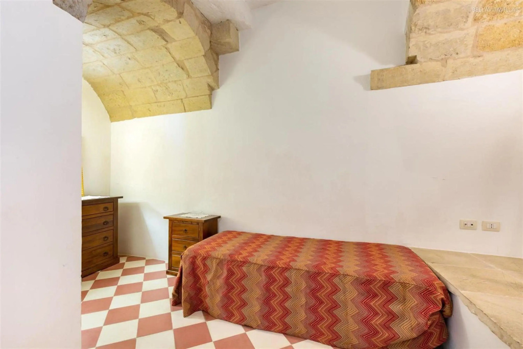 in Vernole with 1 Bedrooms And 1 Bathrooms