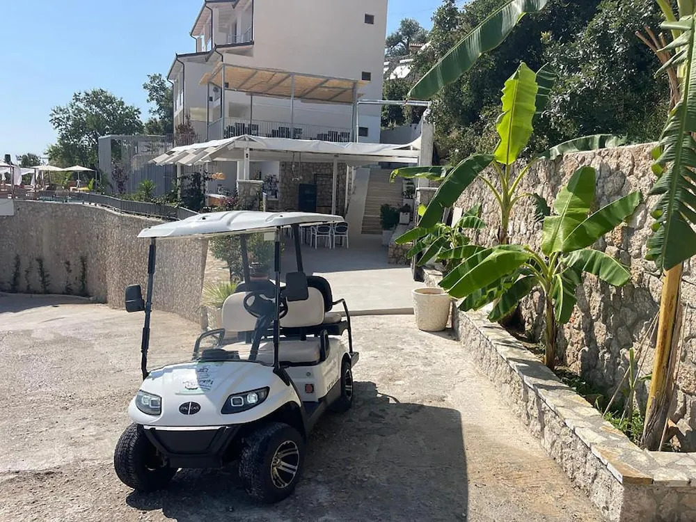 Hotel Amare