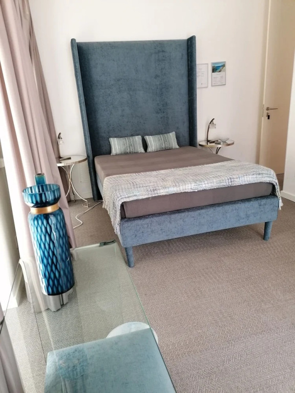 Day Off Suite&Hostel