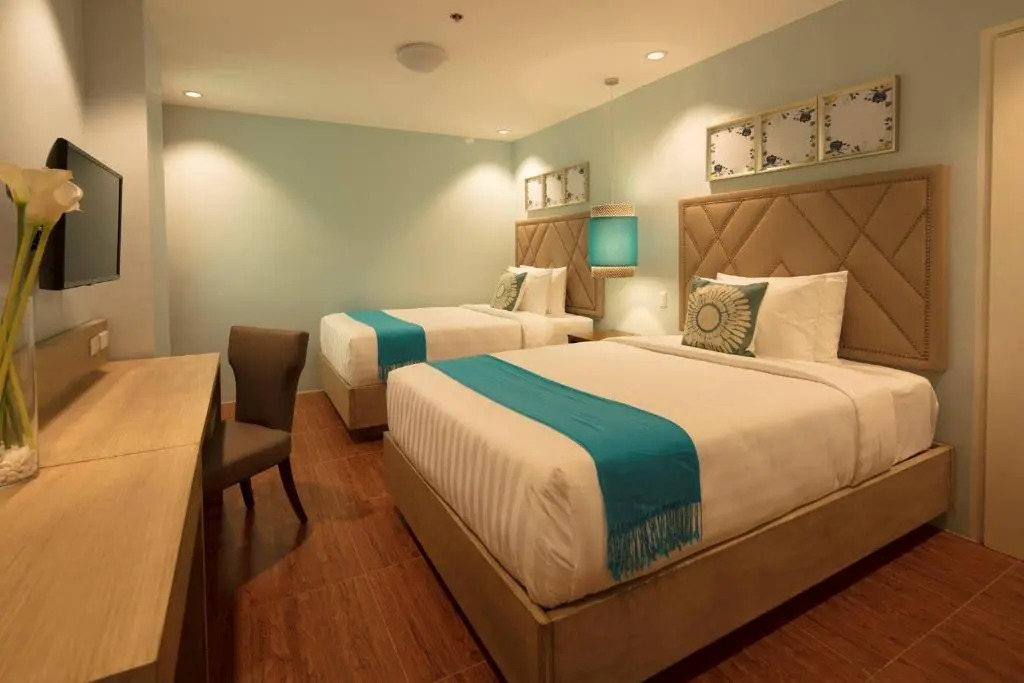 Dalian Peak Hotel