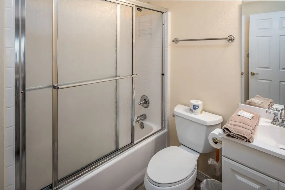 Linn Haven - Three Bedroom Cabin