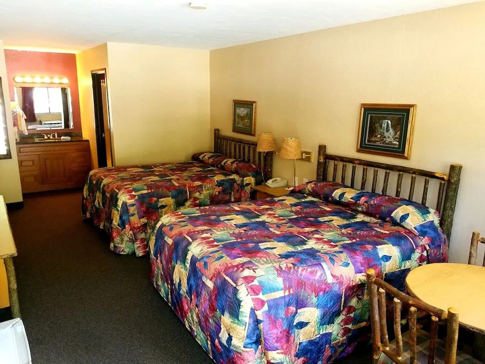 Rushmore Express & Suites