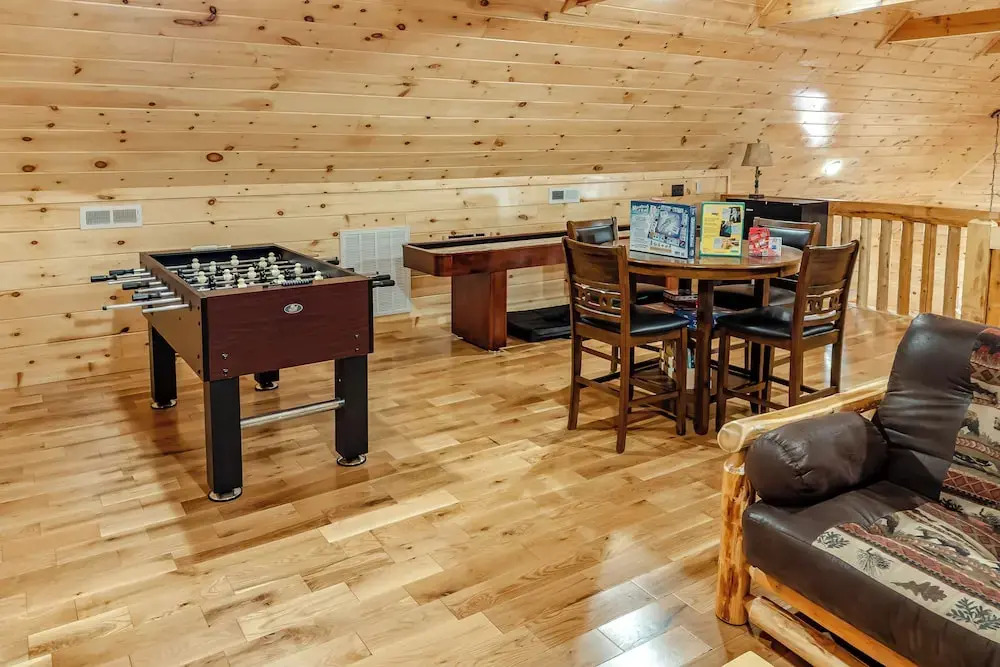 Gatlinburg Mountain Cabin: 4 Mi to National Park
