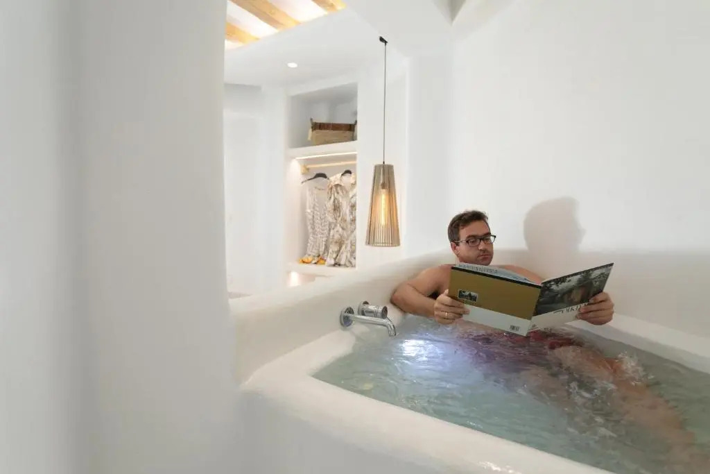 Majestique of Naxos luxury suites