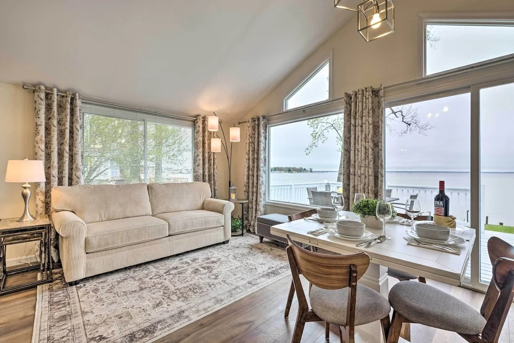 Waterfront Cottage w/ Private Beach + Deck!