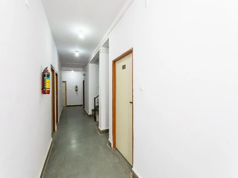 OYO 29881 Hotel Gajanan