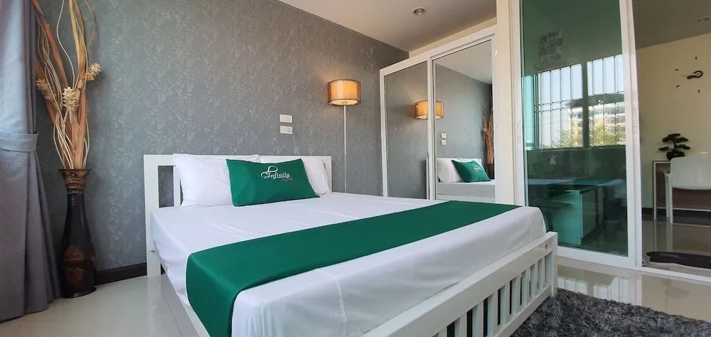 Infinity Suite