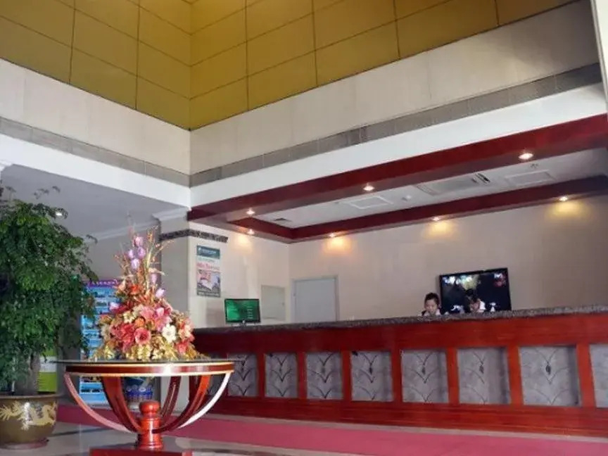 GreenTree Inn Dalian Airport Express Hotel