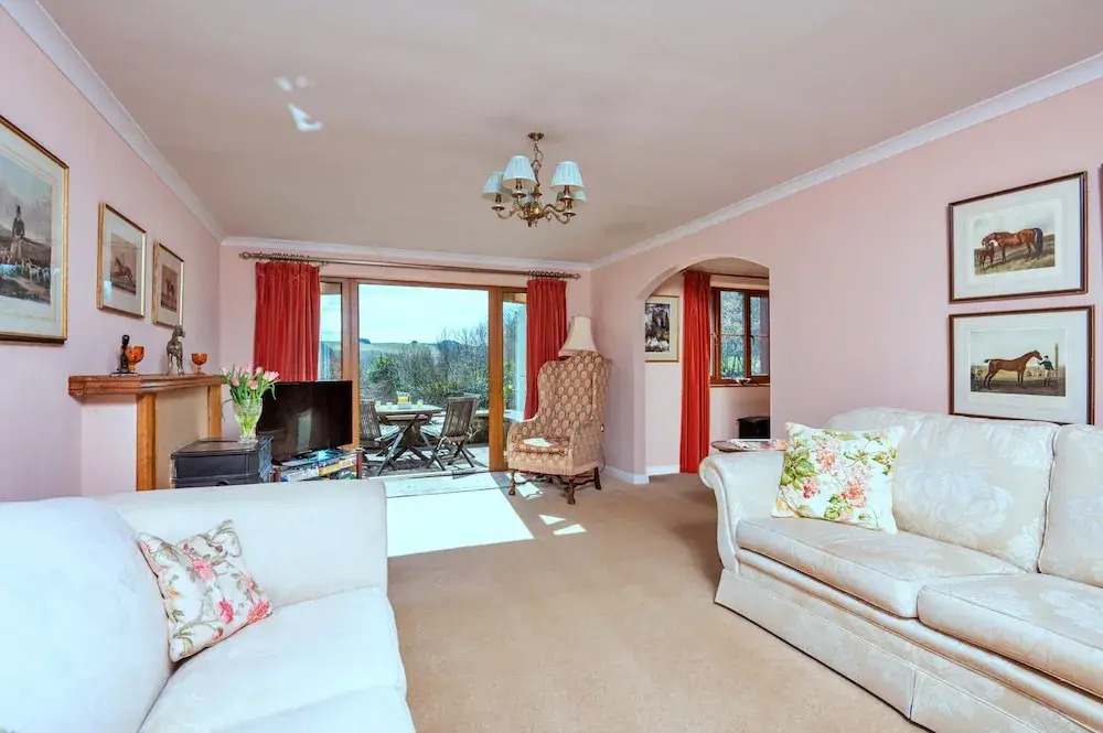 Holiday Home in Mid Wales With Countryside Views