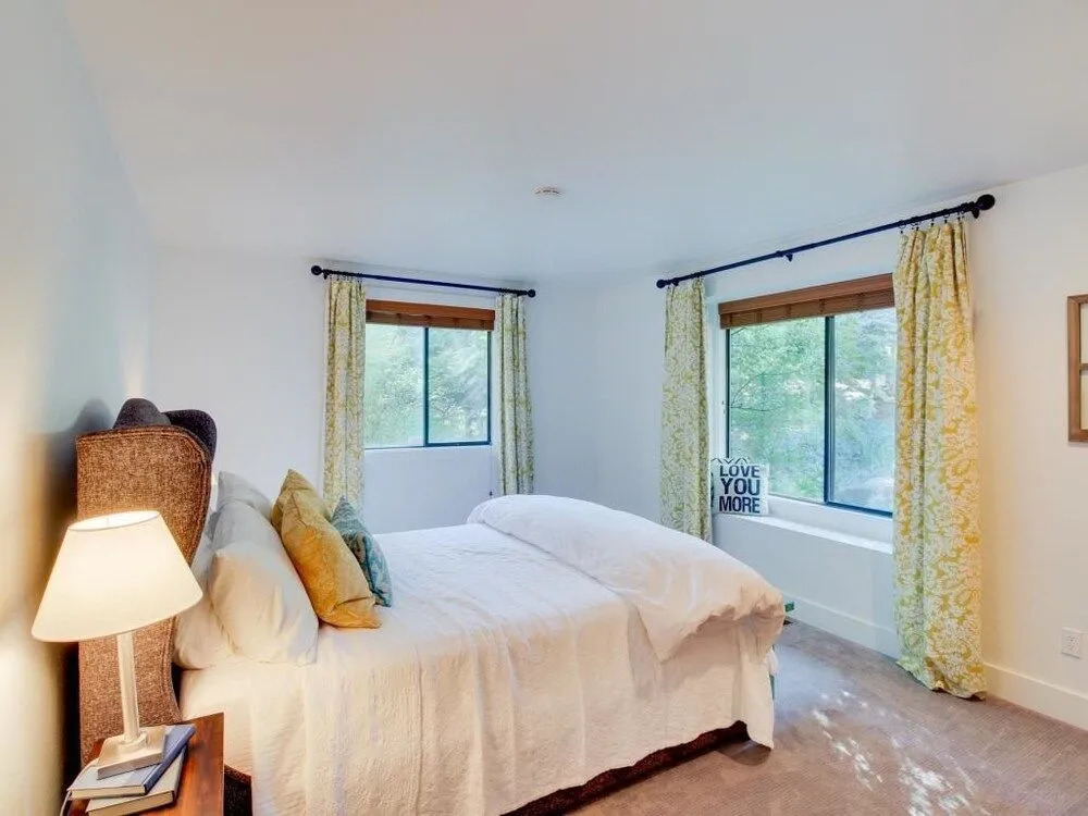 Chic Highlands Hideaway