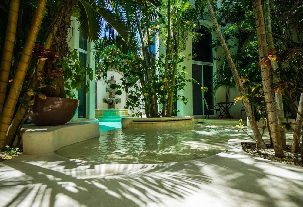 Royal Palms 10 2 Bedroom Condo by RedAwning