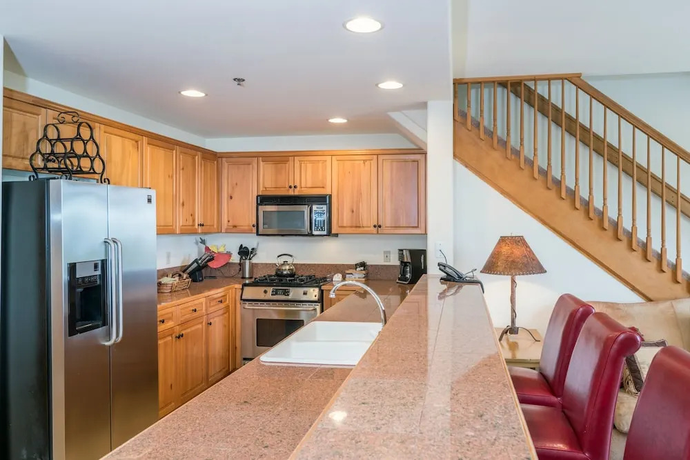 Bear Creek Lodge 409 4 Bedroom Condo by Alpine Lodging Telluride