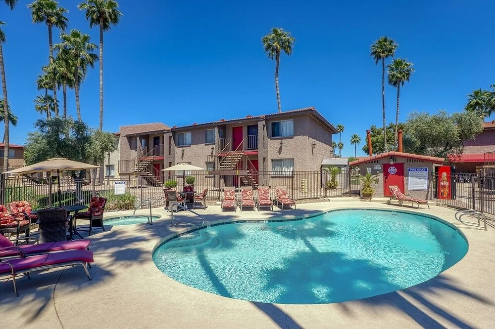 246- Fully Furnished 1BR Suite-Pet Friendly! by RedAwning