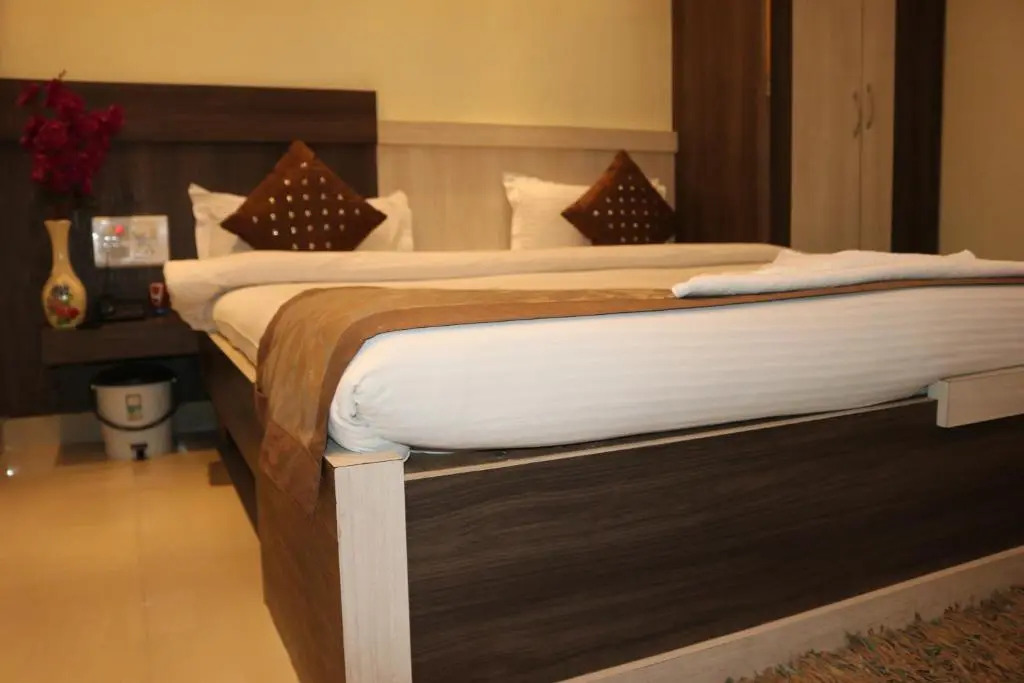 Hotel Vaishnavi Heights