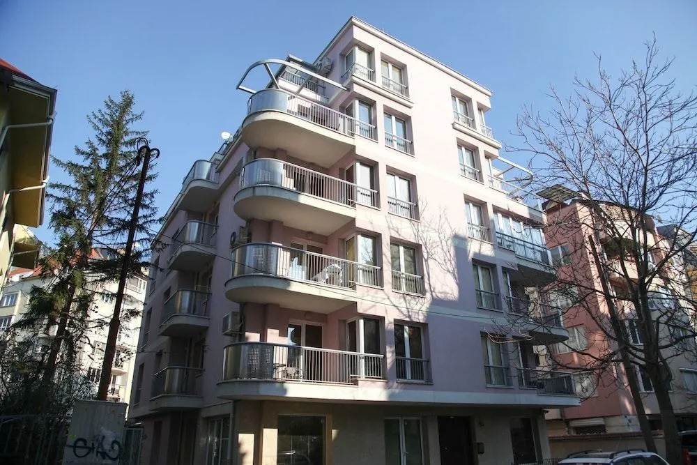 Lubata Apartments
