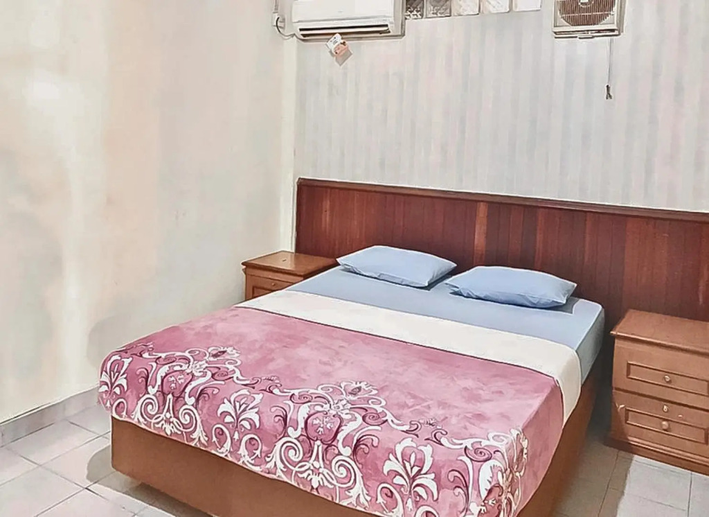 RedDoorz Syariah near Pasar Pagi Samarinda