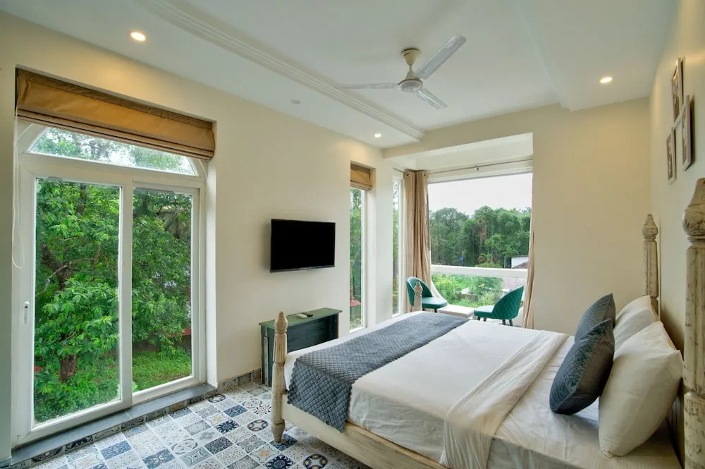 Goa Courtyard by the porto Arpora