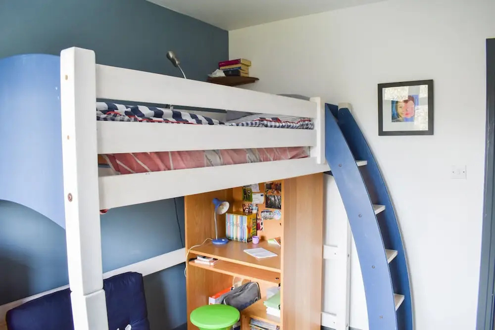 Spacious 4 Bedroom Family Home in Hove