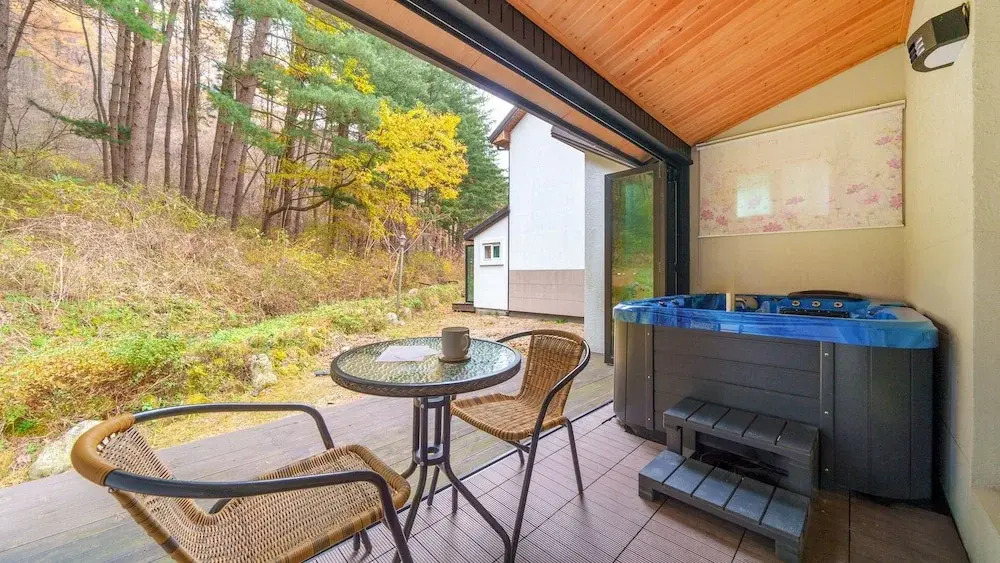 gapyeong sanchaek Glamping Pension