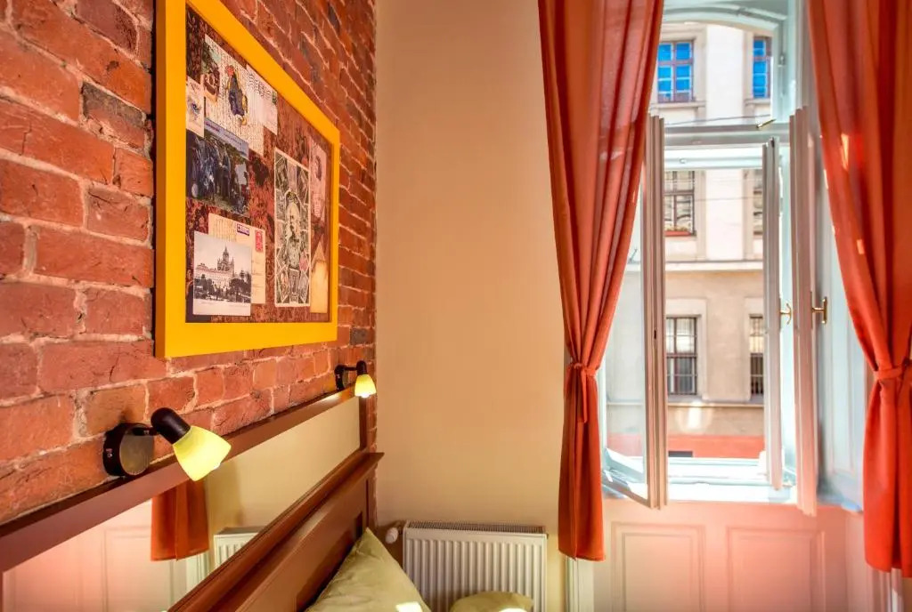 Post House Rooms