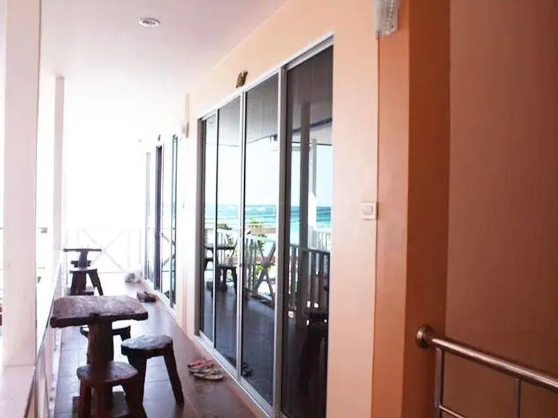 Barberry Beach Resort