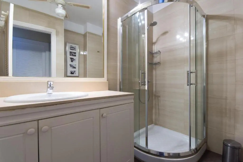 Los Olivos 13 - One Bed