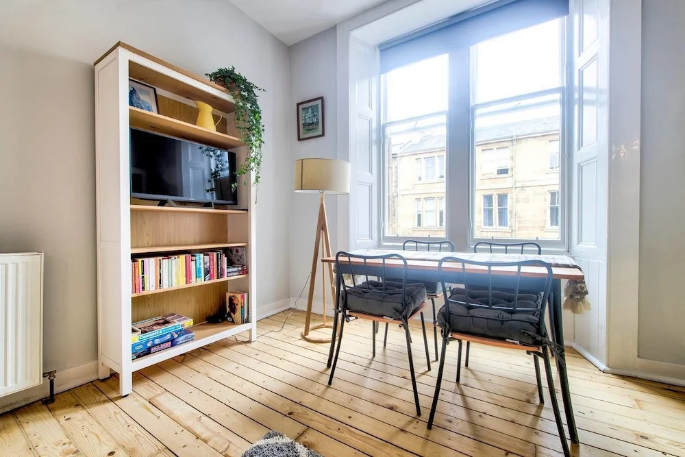 Georgian Apartment In City Centre Locals Favourite Neigbourhood