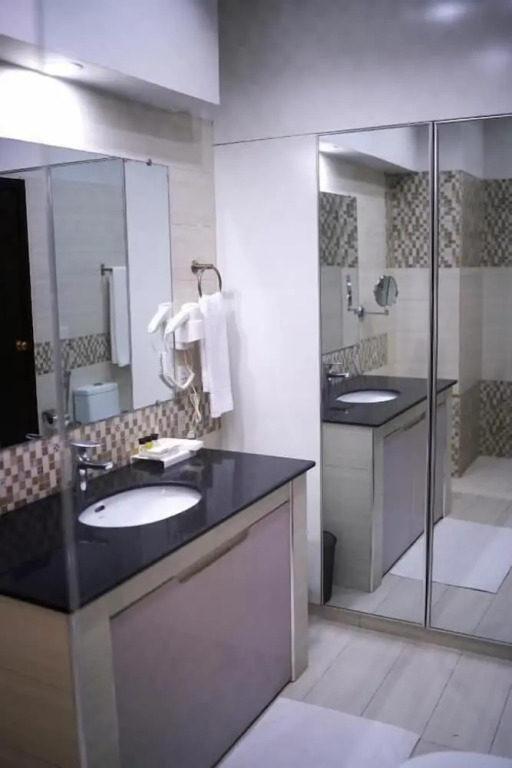 Falettis Grand MM Alam Gulberg