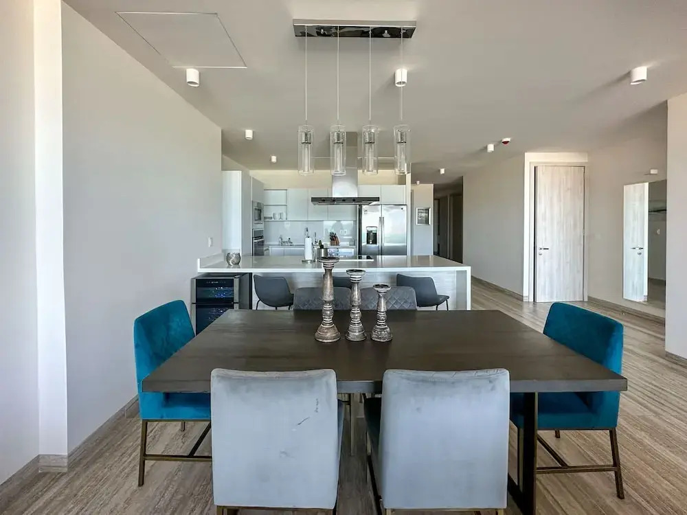 2BR Iconic Oceanfront Escape