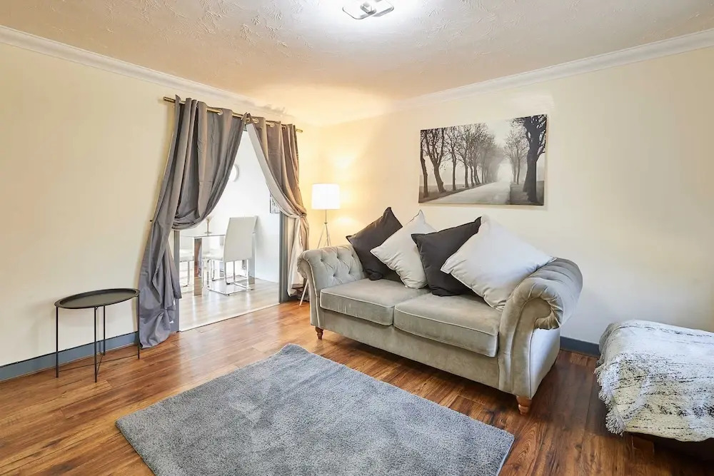 Host & Stay - Venture Park Villas