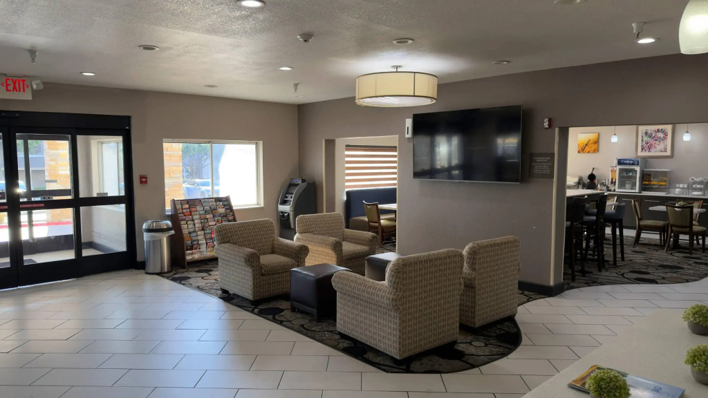 Comfort Suites Lewisville - Dallas