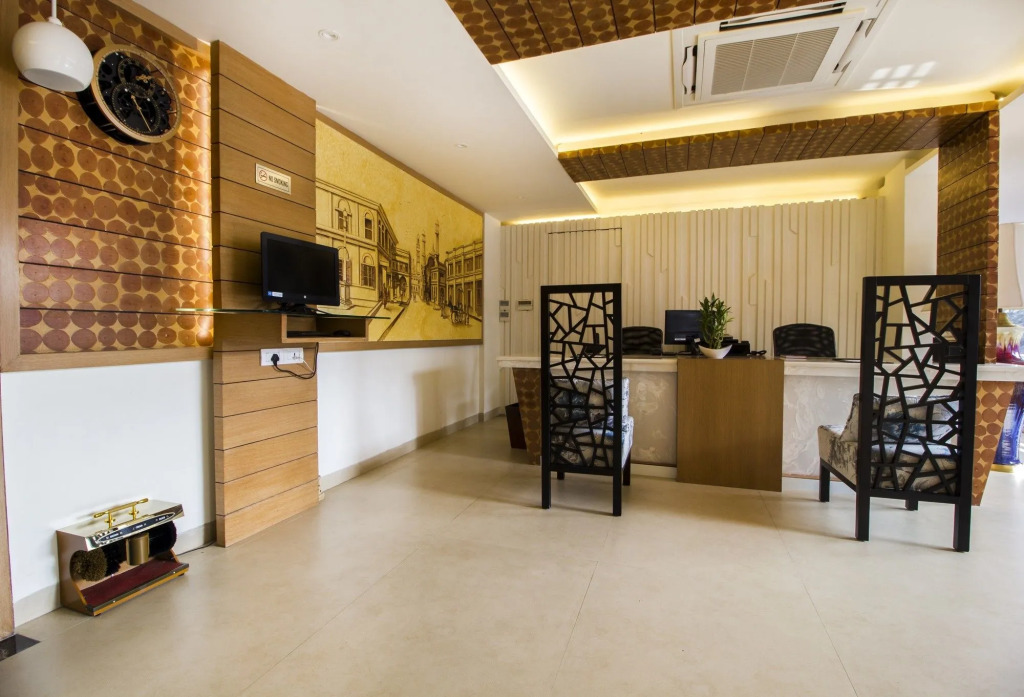 FabHotel V Hotel Hazratganj