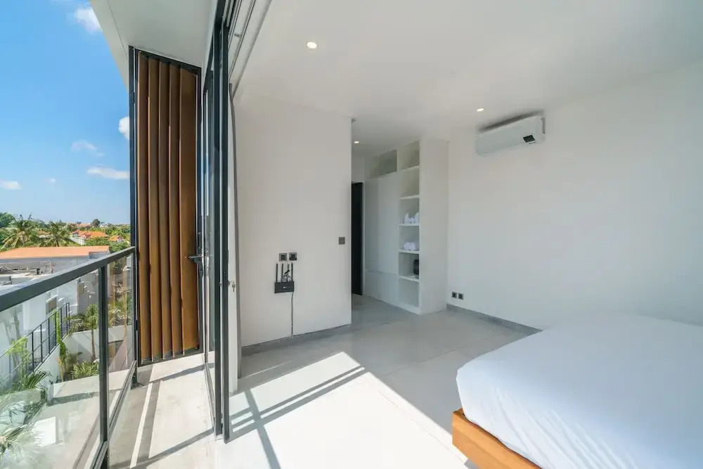 Villa Vantage 7