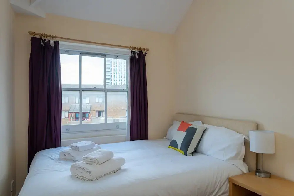 Light and Clean 2bed Flat, Nearby Liverpool Street