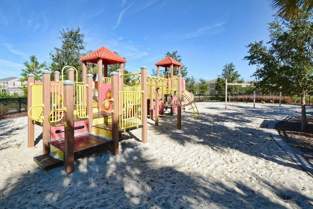Spacious, Perfect Home for Orlando Getaway, Large Pool and Gameroom! #5st441