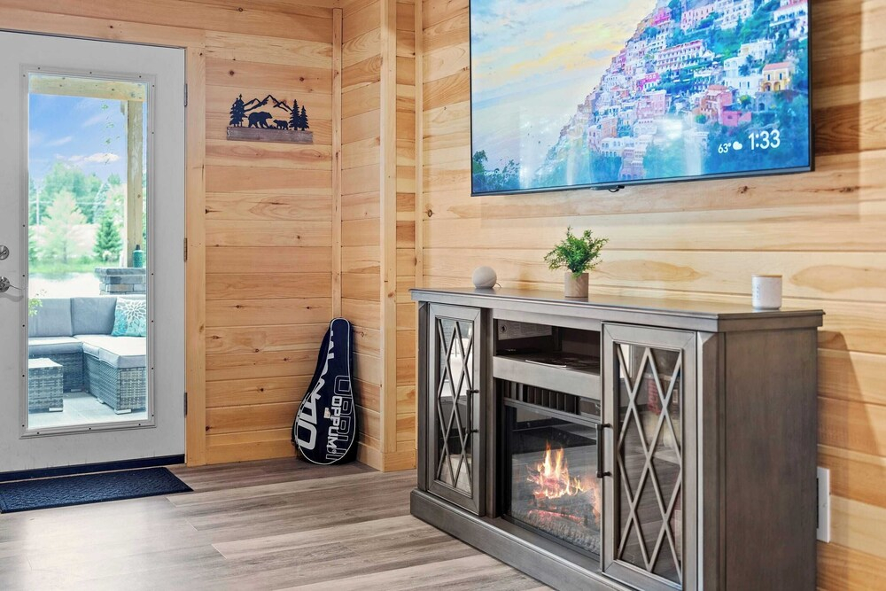 Nittany Cabin by Avantstay Lakefront, View, Firepit