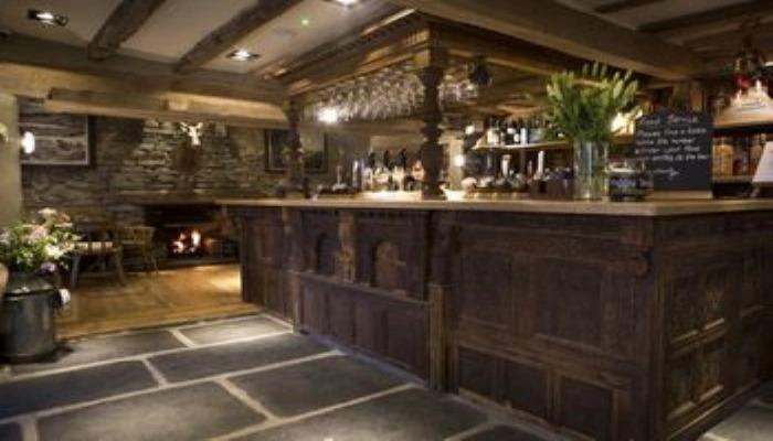 The Queens Head Hotel