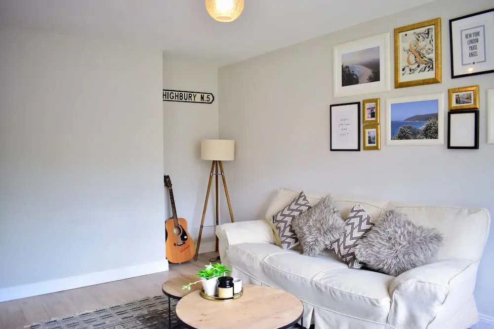 2 Bedroom Home In Dublin 4