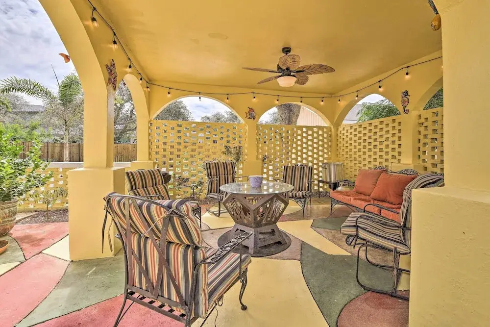 1 Mi to Dtwn Rockport: 'ocean Pearl' House