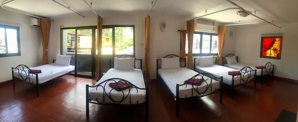 The Cubic Hotel - Hostel